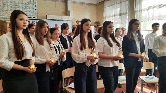 В рамках проекта "Лица дружбы" в ГБОУ "Гимназия г.о.Торез ", проведен телемост с нашими друзьями из г. Уссурийск Приморского края В рамках проекта "Лица дружбы" в ГБОУ "Гимназия г.о.Торез ", проведен телемост с нашими друзьями из г. Уссурийск Приморского края