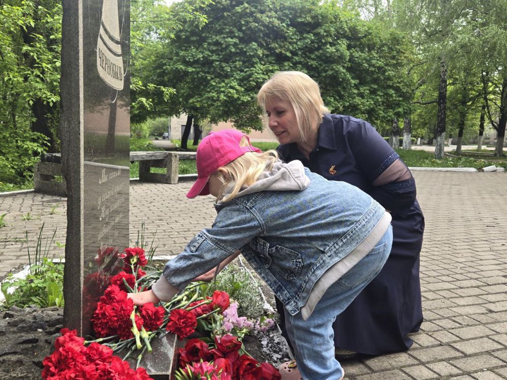 Сергей Желновач: 39 лет назад, произошла самая известная и разрушительная радиационная авария на четвёртом энергоблоке Чернобыльской АЭС Сергей Желновач: 39 лет назад, произошла самая известная и разрушительная радиационная авария на четвёртом энергоблоке Чернобыльской АЭС