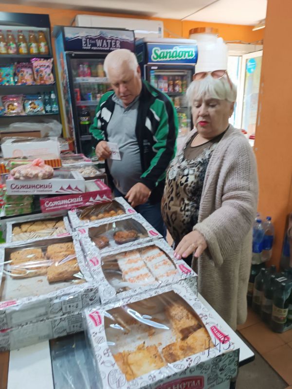 Депутат Харцызского городского совета Жидких Людмила Николаевна, (от фракции Партии «Единая Россия», совместно с членом Народного Контроля Лащенко Леонидом Александровичем 23 апреля 2025 г. провели рейд по проверке... Депутат Харцызского городского совета Жидких Людмила Николаевна, (от фракции Партии «Единая Россия», совместно с членом Народного Контроля Лащенко Леонидом Александровичем 23 апреля 2025 г. провели рейд по проверке...