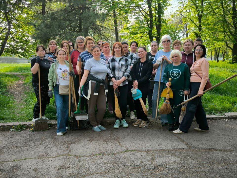 Более 600 кировчан поучаствовали в общереспубликанском субботнике Более 600 кировчан поучаствовали в общереспубликанском субботнике