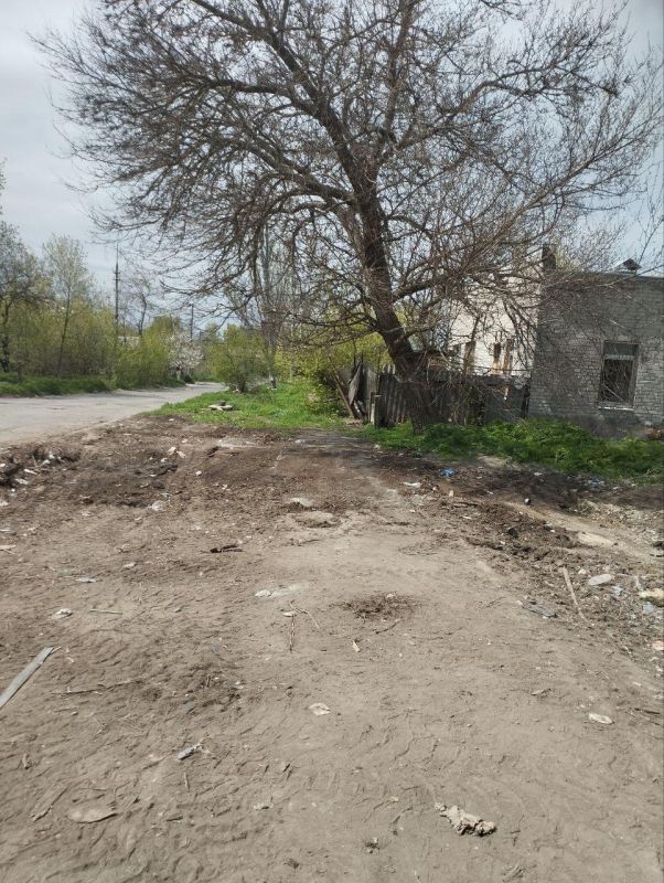 Коммунальщики за день вывезли со стихийных свалок порядка 120 кубометров мусора Коммунальщики за день вывезли со стихийных свалок порядка 120 кубометров мусора