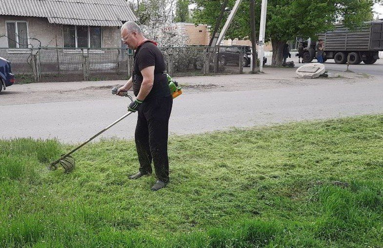 Коллективы центров занятости ДНР приводят в порядок родные населенные пункты Коллективы центров занятости ДНР приводят в порядок родные населенные пункты