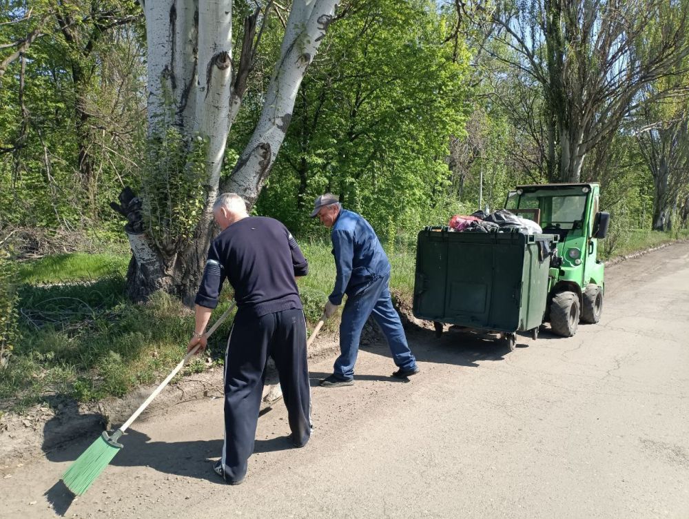Кировский внутригородской район принял участие во Всероссийском субботнике Кировский внутригородской район принял участие во Всероссийском субботнике