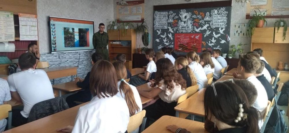 В Снежном продолжает реализовываться проект "Диалоги с Героями" В Снежном продолжает реализовываться проект "Диалоги с Героями"