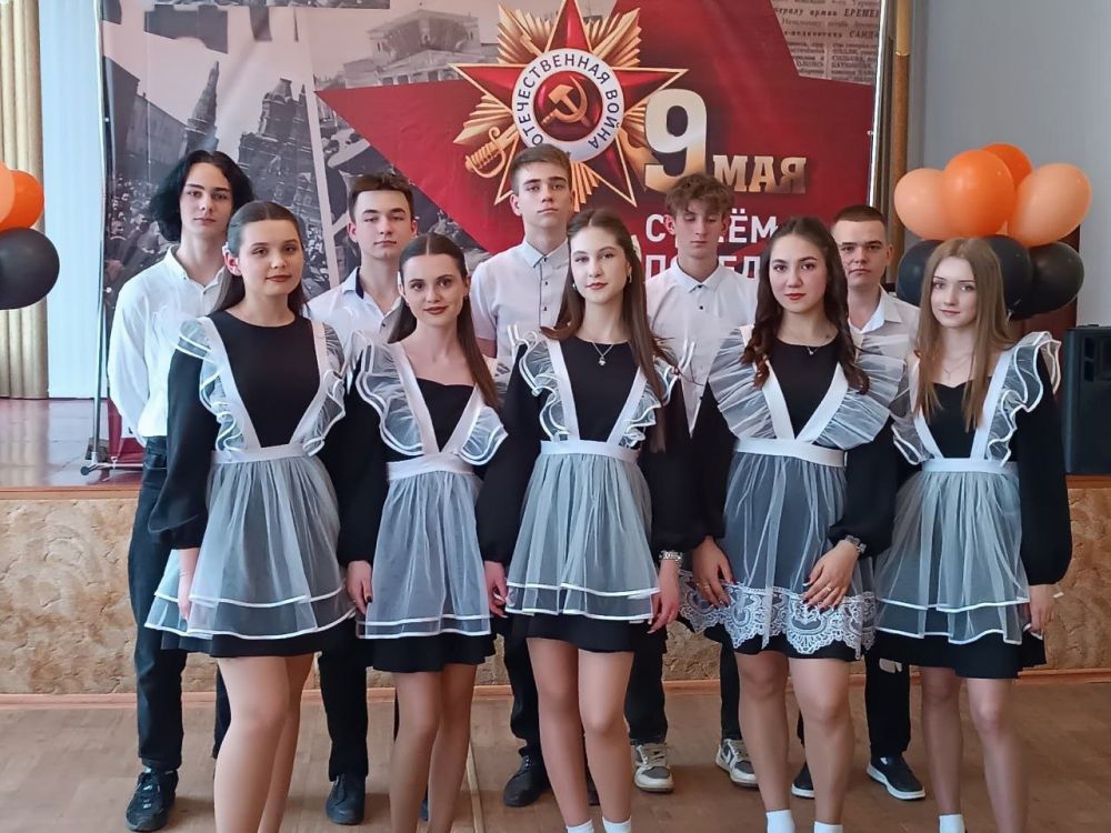 В Ждановке прошел «Бал Победы» В Ждановке прошел «Бал Победы»