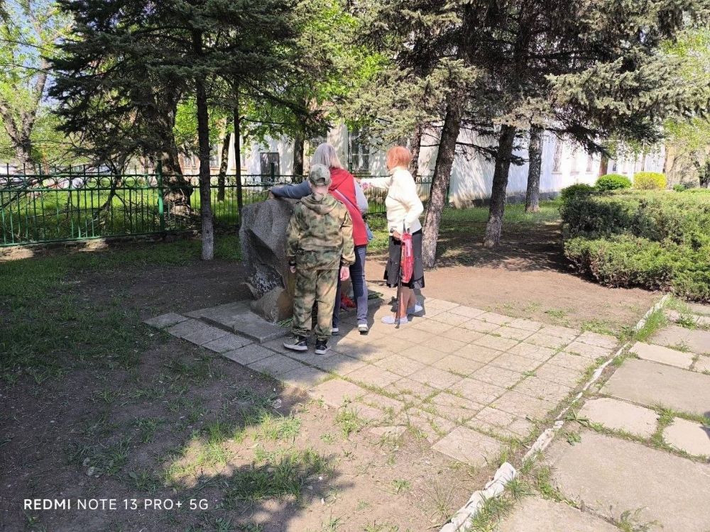 Зугрэс чтит память героев Чернобыля Зугрэс чтит память героев Чернобыля