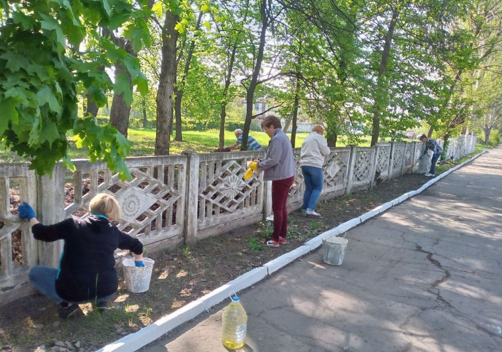 Коллективы центров занятости ДНР приводят в порядок родные населенные пункты Коллективы центров занятости ДНР приводят в порядок родные населенные пункты