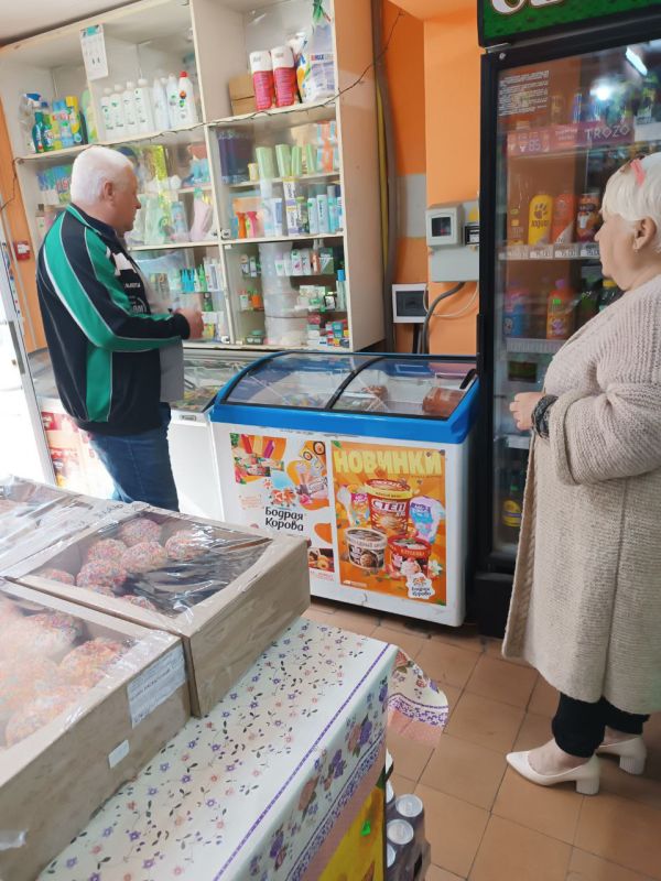 Депутат Харцызского городского совета Жидких Людмила Николаевна, (от фракции Партии «Единая Россия», совместно с членом Народного Контроля Лащенко Леонидом Александровичем 23 апреля 2025 г. провели рейд по проверке... Депутат Харцызского городского совета Жидких Людмила Николаевна, (от фракции Партии «Единая Россия», совместно с членом Народного Контроля Лащенко Леонидом Александровичем 23 апреля 2025 г. провели рейд по проверке...