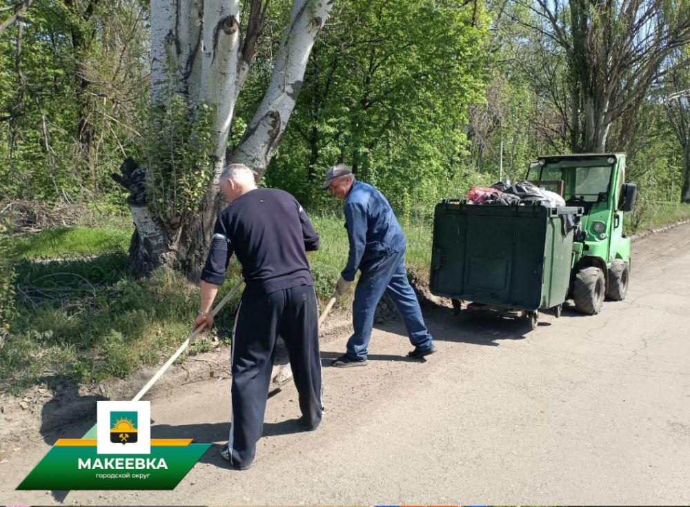 Жители Кировского района тоже присоединились к масштабной уборке в городском округе Жители Кировского района тоже присоединились к масштабной уборке в городском округе