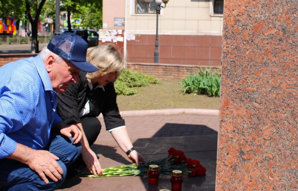 Анжела Заболотская: Сегодня, в День участников ликвидации последствий радиационных аварий и катастроф и памяти жертв этих аварий и катастроф, мы вспоминаем тех, кто ценой своей жизни и здоровья боролся с последствиями... Анжела Заболотская: Сегодня, в День участников ликвидации последствий радиационных аварий и катастроф и памяти жертв этих аварий и катастроф, мы вспоминаем тех, кто ценой своей жизни и здоровья боролся с последствиями...