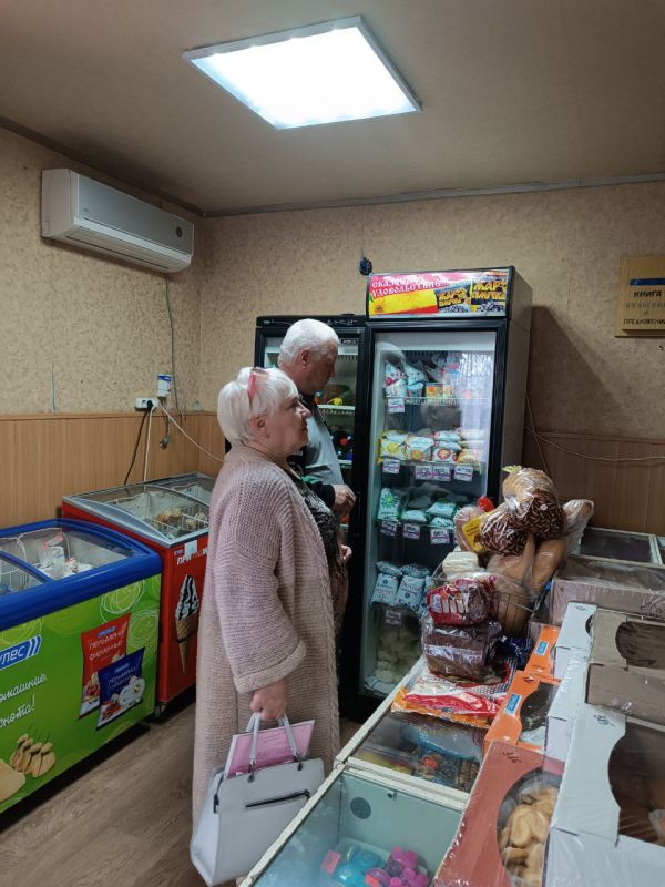 Депутат Харцызского городского совета Жидких Людмила Николаевна, (от фракции Партии «Единая Россия», совместно с членом Народного Контроля Лащенко Леонидом Александровичем 23 апреля 2025 г. провели рейд по проверке... Депутат Харцызского городского совета Жидких Людмила Николаевна, (от фракции Партии «Единая Россия», совместно с членом Народного Контроля Лащенко Леонидом Александровичем 23 апреля 2025 г. провели рейд по проверке...