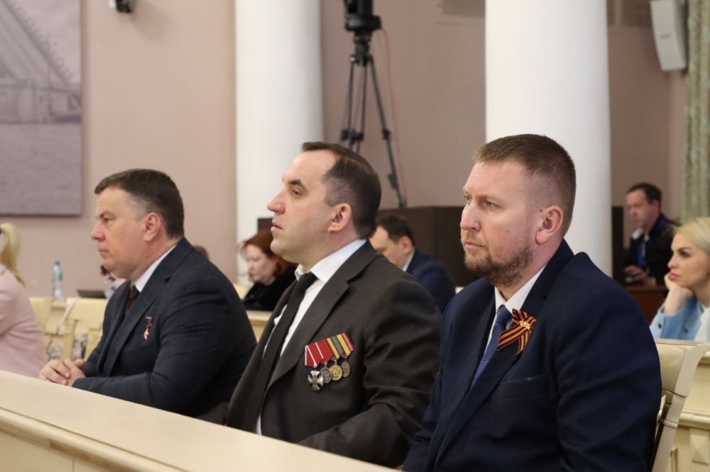 Константин Кузьмин: Сегодня в День российского парламентаризма принял участие в заседании Президиума Совета Законодателей Константин Кузьмин: Сегодня в День российского парламентаризма принял участие в заседании Президиума Совета Законодателей