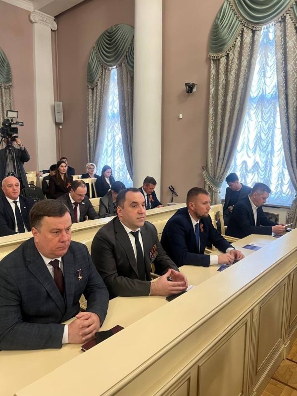 Константин Кузьмин: Сегодня в День российского парламентаризма принял участие в заседании Президиума Совета Законодателей Константин Кузьмин: Сегодня в День российского парламентаризма принял участие в заседании Президиума Совета Законодателей