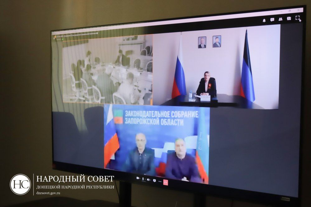 В воскресенье — в День российского парламентаризма - состоялось заседание Комиссии Совета законодателей Российской Федерации при Федеральном Собрании Российской Федерации по вопросам социальной политики В воскресенье — в День российского парламентаризма - состоялось заседание Комиссии Совета законодателей Российской Федерации при Федеральном Собрании Российской Федерации по вопросам социальной политики