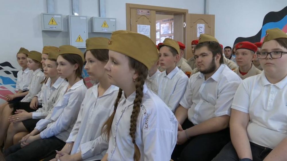 Парта Героя не просто дань памяти, а символ величия и мужества наших солдат Парта Героя не просто дань памяти, а символ величия и мужества наших солдат
