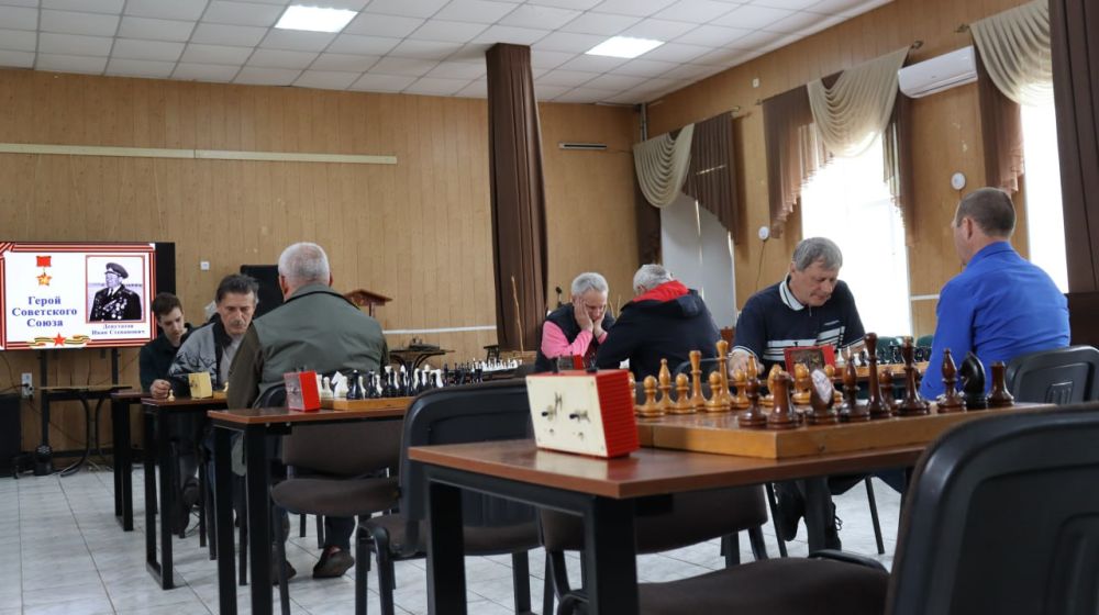 Шахматный клуб «Белая ладья» провел турнир, посвященный Герою Советского Союза Депутатову Ивану Степановичу Шахматный клуб «Белая ладья» провел турнир, посвященный Герою Советского Союза Депутатову Ивану Степановичу
