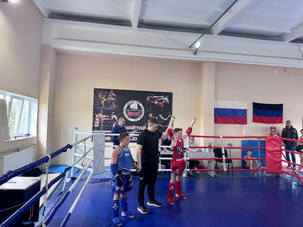 В Кировском прошел открытый турнир «Лучший из лучших» по муай-тай В Кировском прошел открытый турнир «Лучший из лучших» по муай-тай
