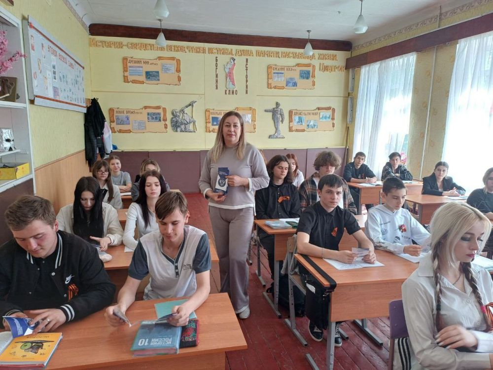 Скоро пора летних каникул и возможности для подростков не только отдохнуть, но устроиться на работу, получив определенные навыки и опыт Скоро пора летних каникул и возможности для подростков не только отдохнуть, но устроиться на работу, получив определенные навыки и опыт