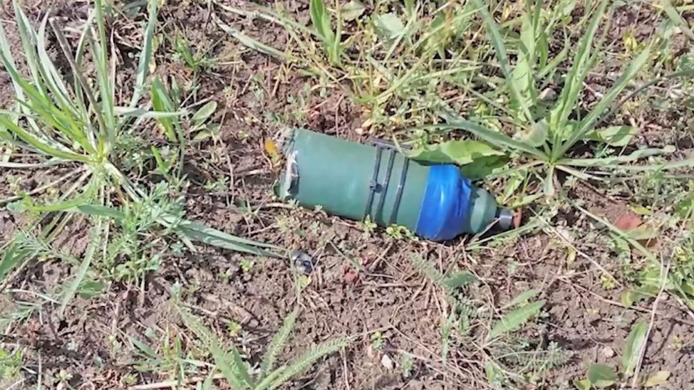 Шрапнельные боеприпасы SH-F2-he обезврежены специалистами УФСБ России по ДНР Шрапнельные боеприпасы SH-F2-he обезврежены специалистами УФСБ России по ДНР