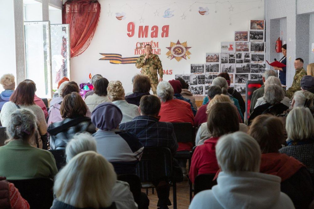В Мариуполе росгвардейцы провели концерт для ветеранов Великой Отечественной войны