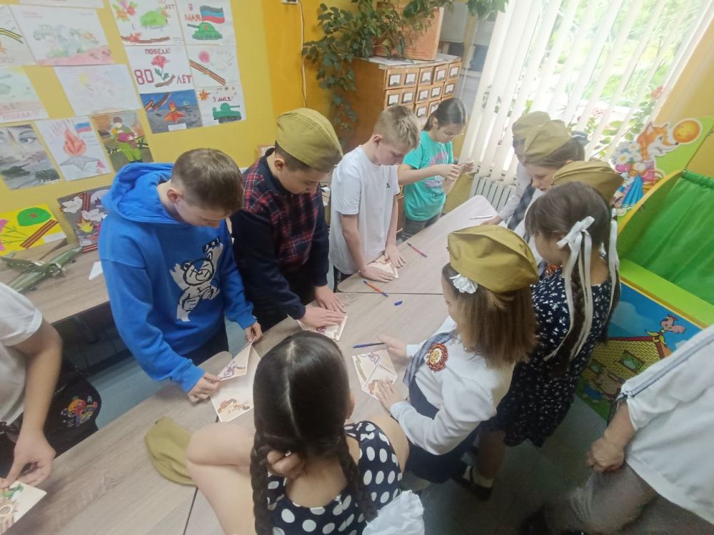«Библионочь» в Кировском посвятили теме «Свои герои» «Библионочь» в Кировском посвятили теме «Свои герои»