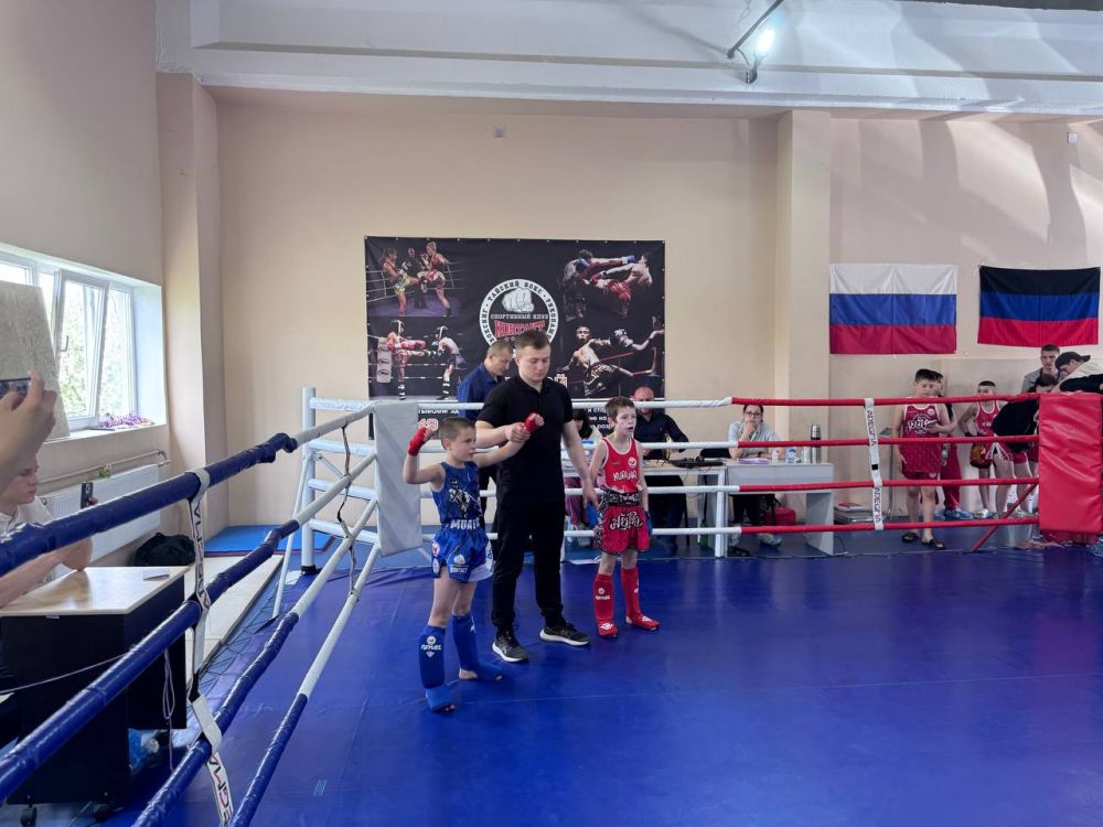 В Кировском прошел открытый турнир «Лучший из лучших» по муай-тай В Кировском прошел открытый турнир «Лучший из лучших» по муай-тай