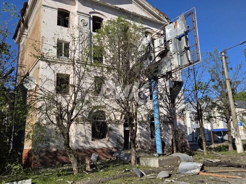 ВСУ обстреляли центр Горловки в ДНР ВСУ обстреляли центр Горловки в ДНР