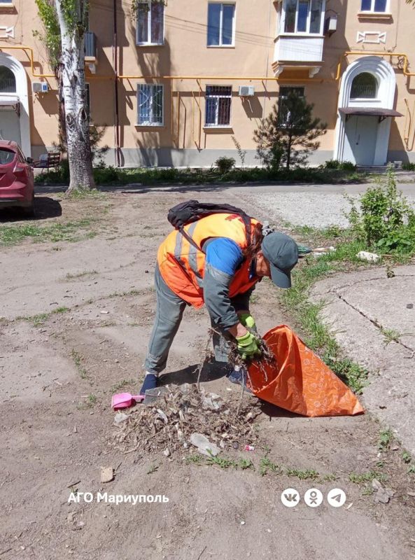 «Мариупольжилкомплекс» благоустроил дворы многоэтажек в двух районах города «Мариупольжилкомплекс» благоустроил дворы многоэтажек в двух районах города