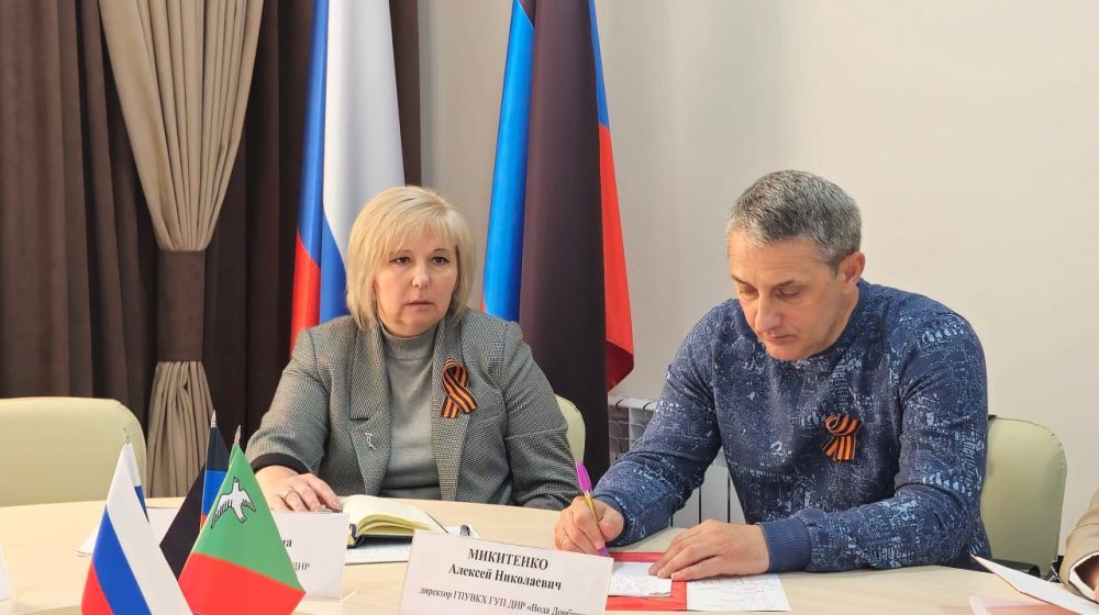 Иван Приходько: Губернатор Кузбасса Илья Владимирович Середюк в рамках рабочего визита в Город воинской славы и трудовой доблести Горловку провел рабочее совещание с руководством администрации городского округа Горловка... Иван Приходько: Губернатор Кузбасса Илья Владимирович Середюк в рамках рабочего визита в Город воинской славы и трудовой доблести Горловку провел рабочее совещание с руководством администрации городского округа Горловка...