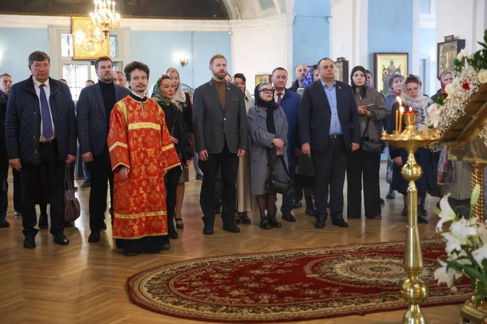 Александр Малькевич: В Андреевском соборе Санкт-Петербурга открылась выставка «Храмы Русского мира. Святой лик Донбасса и Новороссии» Александр Малькевич: В Андреевском соборе Санкт-Петербурга открылась выставка «Храмы Русского мира. Святой лик Донбасса и Новороссии»