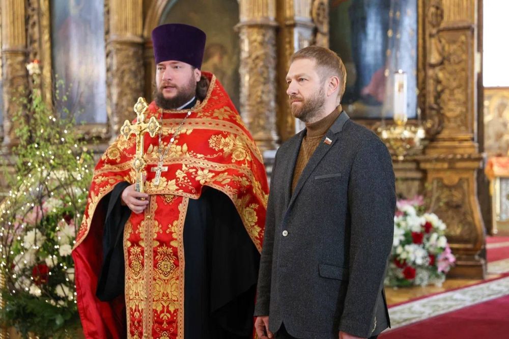 Александр Малькевич: В Андреевском соборе Санкт-Петербурга открылась выставка «Храмы Русского мира. Святой лик Донбасса и Новороссии» Александр Малькевич: В Андреевском соборе Санкт-Петербурга открылась выставка «Храмы Русского мира. Святой лик Донбасса и Новороссии»