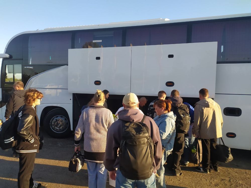 Желаем удачи и победы!. Активная молодежь Иловайска отправилась в Нижний Новгород для участия в финале регионального этапа программы «Родина», проходящей в рамках реализации акселерационной программы для молодежных... Желаем удачи и победы!. Активная молодежь Иловайска отправилась в Нижний Новгород для участия в финале регионального этапа программы «Родина», проходящей в рамках реализации акселерационной программы для молодежных...