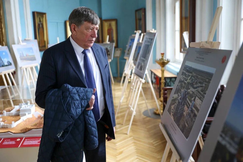 Александр Малькевич: В Андреевском соборе Санкт-Петербурга открылась выставка «Храмы Русского мира. Святой лик Донбасса и Новороссии» Александр Малькевич: В Андреевском соборе Санкт-Петербурга открылась выставка «Храмы Русского мира. Святой лик Донбасса и Новороссии»