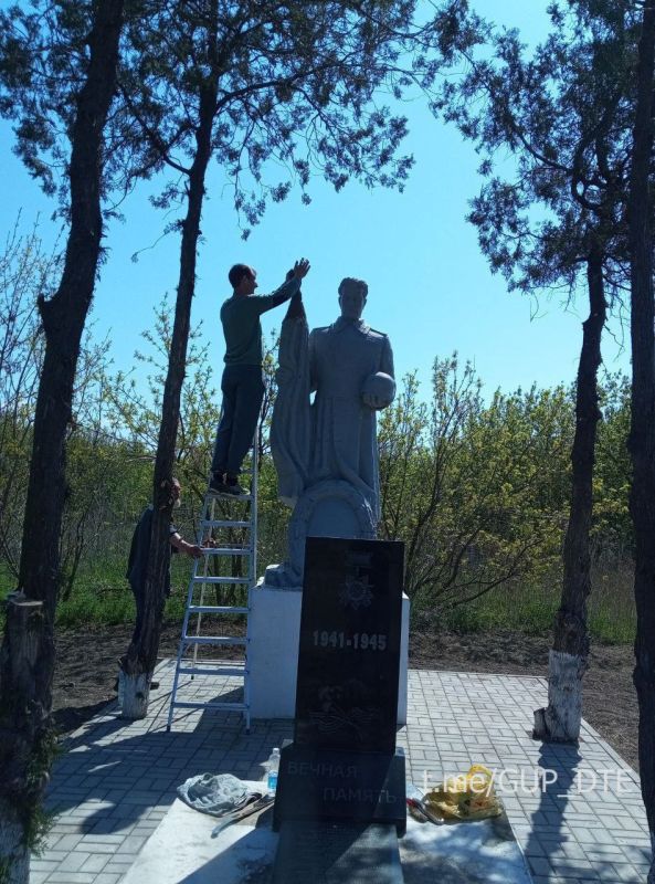 ФИЛИАЛОМ «АМВРОСИЕВКАТЕПЛОСЕТЬ» ОТРЕСТАВРИРОВАН ПАМЯТНИК СОВЕТСКИМ ВОИНАМ С БЛАГОУСТРОЙСТВОМ ПРИЛЕГАЮЩЕЙ ТЕРРИТОРИИ В СЕЛЕ КАЛИНОВО ФИЛИАЛОМ «АМВРОСИЕВКАТЕПЛОСЕТЬ» ОТРЕСТАВРИРОВАН ПАМЯТНИК СОВЕТСКИМ ВОИНАМ С БЛАГОУСТРОЙСТВОМ ПРИЛЕГАЮЩЕЙ ТЕРРИТОРИИ В СЕЛЕ КАЛИНОВО