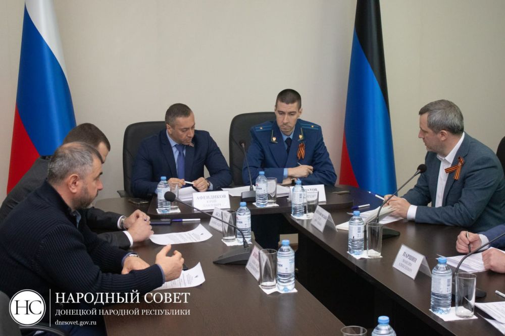 Парламентарии обсудили вопросы признания государственных (муниципальных) контрактов недействительными Парламентарии обсудили вопросы признания государственных (муниципальных) контрактов недействительными