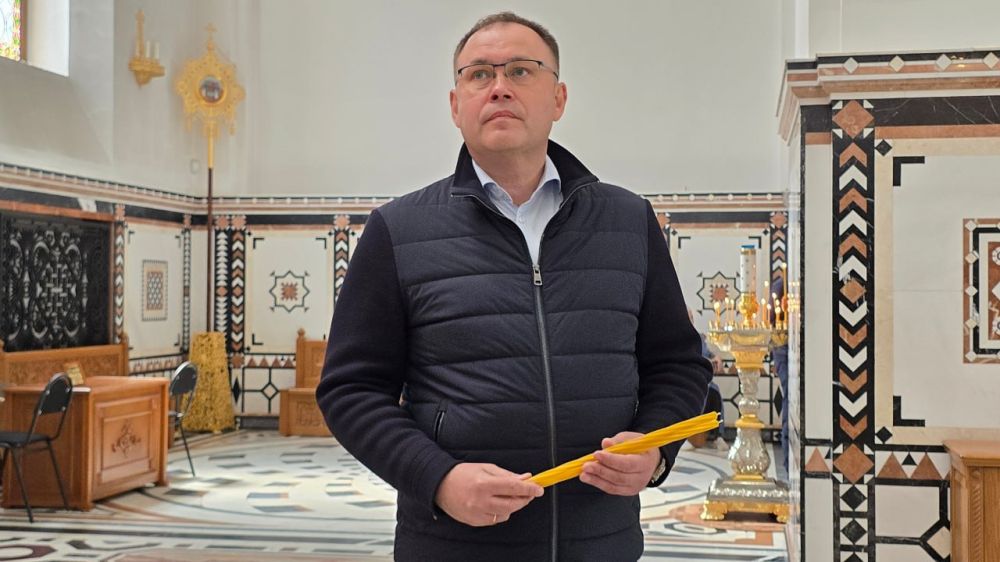 Иван Приходько: Во время пребывания в Горловке Губернатор Кузбасса Илья Владимирович Середюк побывал в Богоявленском кафедральном соборе, где побеседовал с Митрополитом Горловским и Славянским Митрофаном Иван Приходько: Во время пребывания в Горловке Губернатор Кузбасса Илья Владимирович Середюк побывал в Богоявленском кафедральном соборе, где побеседовал с Митрополитом Горловским и Славянским Митрофаном