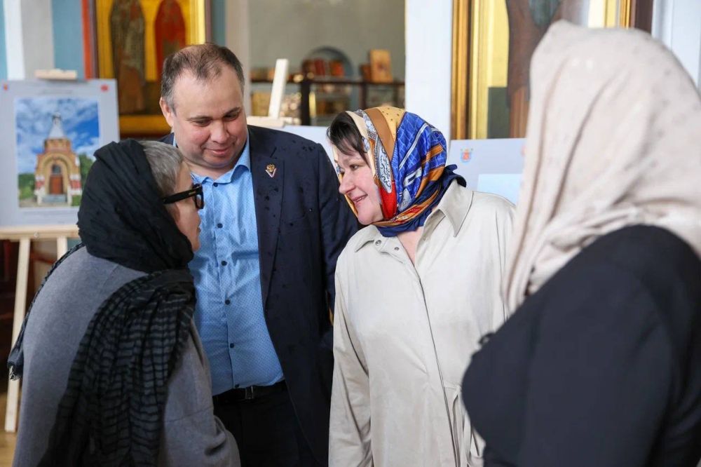 Александр Малькевич: В Андреевском соборе Санкт-Петербурга открылась выставка «Храмы Русского мира. Святой лик Донбасса и Новороссии» Александр Малькевич: В Андреевском соборе Санкт-Петербурга открылась выставка «Храмы Русского мира. Святой лик Донбасса и Новороссии»