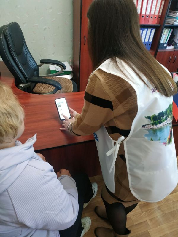 Сергей Желновач: На территории городского округа Дебальцево при помощи волонтеров федерального проекта «Формирование комфортной городской среды», проходит Всероссийское голосование по выбору общественных территорий, которые... Сергей Желновач: На территории городского округа Дебальцево при помощи волонтеров федерального проекта «Формирование комфортной городской среды», проходит Всероссийское голосование по выбору общественных территорий, которые...