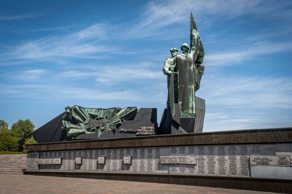 Росгвардейцы почтили память советских воинов Росгвардейцы почтили память советских воинов