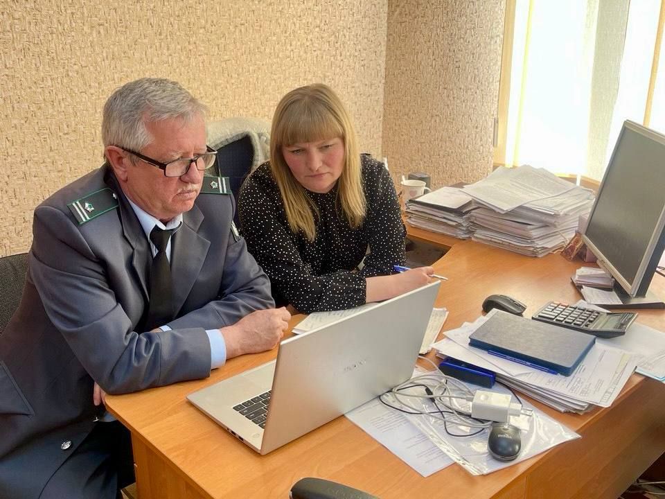 29 апреля сотрудники отдела государственного земельного надзора и контроля в области обращения пестицидов и агрохимикатов по ДНР Управления Россельхознадзора по ДНР и ЛНР провели профилактические визиты по инициативе... 29 апреля сотрудники отдела государственного земельного надзора и контроля в области обращения пестицидов и агрохимикатов по ДНР Управления Россельхознадзора по ДНР и ЛНР провели профилактические визиты по инициативе...
