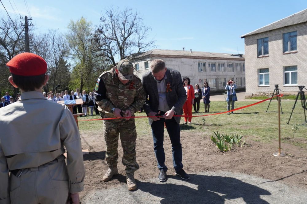 Сергей Юзвинкевич: Сегодня состоялось торжественное открытие Братской могилы Советских воинов в с. Боевое после реконструкции Сергей Юзвинкевич: Сегодня состоялось торжественное открытие Братской могилы Советских воинов в с. Боевое после реконструкции