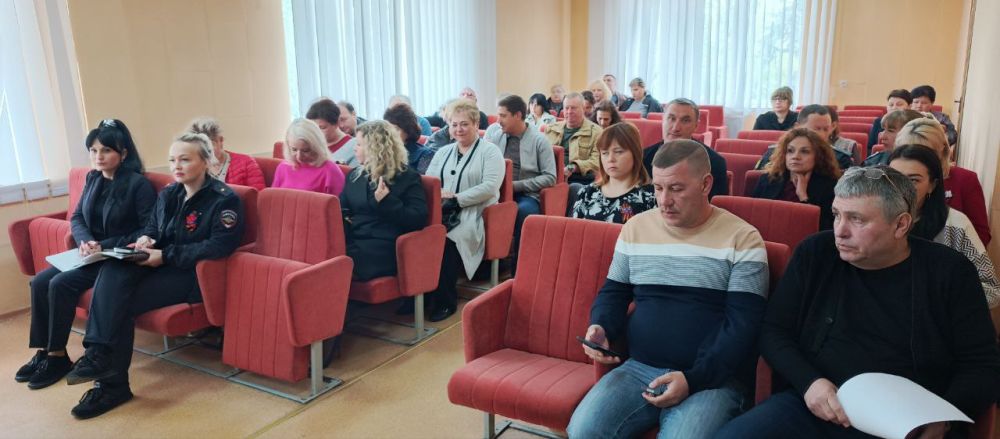 Юрий Будрин: Сегодня, 30 апреля 2025 года, руководитель Управы Кировского внутригородского района Администрации городского округа Донецк ДНР Алексей Дмитрюк совместно с депутатом Народного Совета ДНР Александром Черниковым... Юрий Будрин: Сегодня, 30 апреля 2025 года, руководитель Управы Кировского внутригородского района Администрации городского округа Донецк ДНР Алексей Дмитрюк совместно с депутатом Народного Совета ДНР Александром Черниковым...