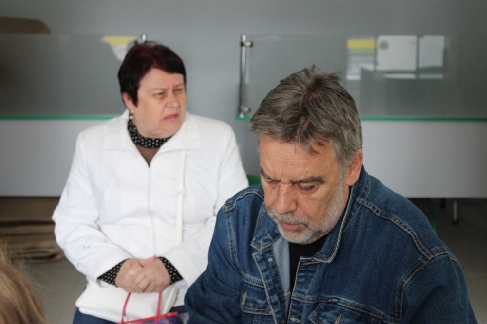 Заместитель главы администрации городского округа Горловка Игорь Горбатов провел прием граждан Заместитель главы администрации городского округа Горловка Игорь Горбатов провел прием граждан