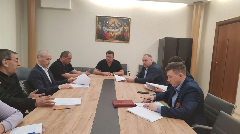 В профильном комитете обсудили проект закона «О физической культуре и спорте в Донецкой Народной Республике» В профильном комитете обсудили проект закона «О физической культуре и спорте в Донецкой Народной Республике»