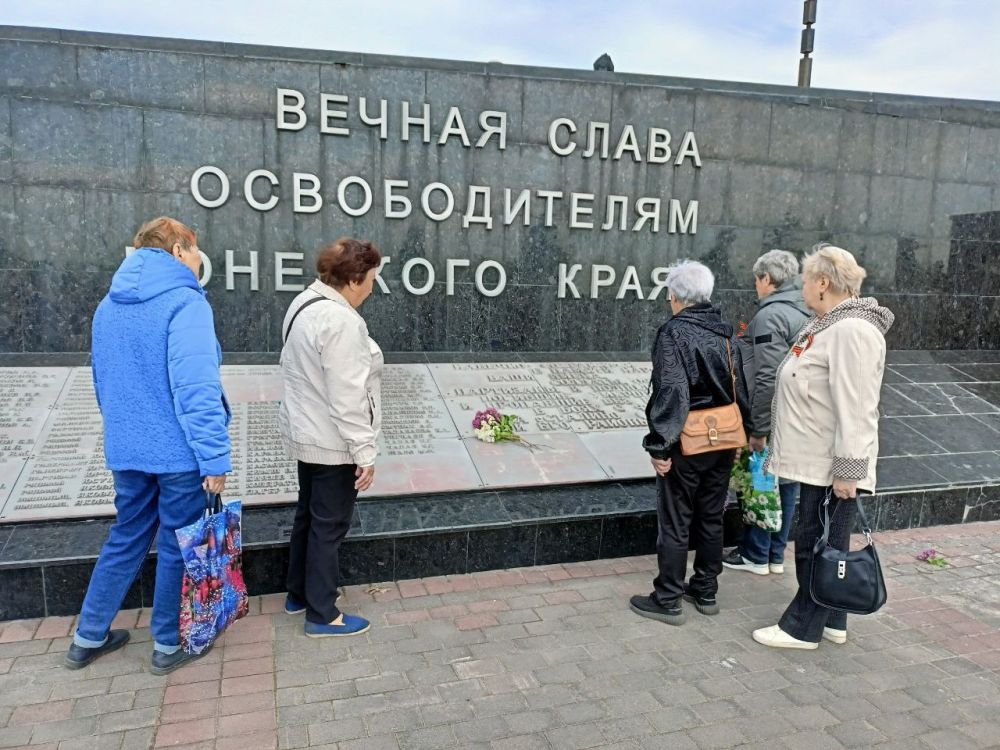 Александр Подгорный: 30 апреля в преддверии празднования 80-летия Великой Победы получатели социальных услуг МБУ «Территориальный центр социального обслуживания (предоставления социальных услуг) Червоногвардейского района... Александр Подгорный: 30 апреля в преддверии празднования 80-летия Великой Победы получатели социальных услуг МБУ «Территориальный центр социального обслуживания (предоставления социальных услуг) Червоногвардейского района...