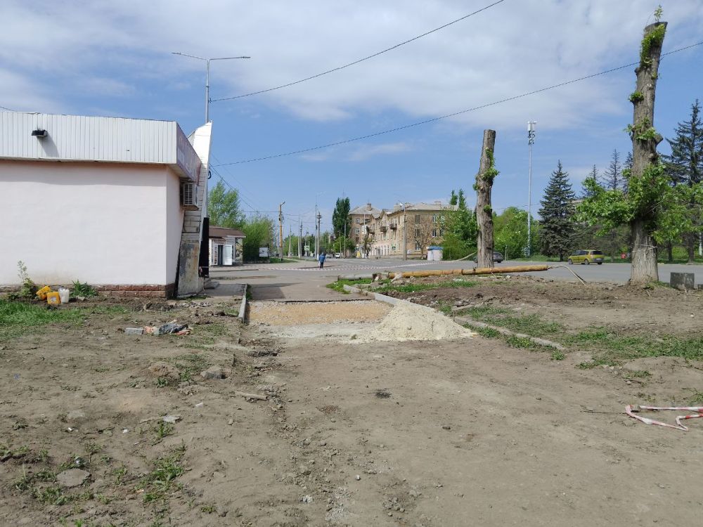 В Кировском внутригородском районе продолжаются работы по благоустройству В Кировском внутригородском районе продолжаются работы по благоустройству