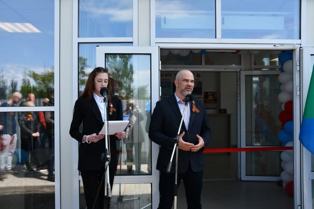 Сергей Желновач: С большим интересом и пристальным вниманием к сделанному посетили гости восстановленный и подготовленный к открытию ФСК «Локомотив» Сергей Желновач: С большим интересом и пристальным вниманием к сделанному посетили гости восстановленный и подготовленный к открытию ФСК «Локомотив»
