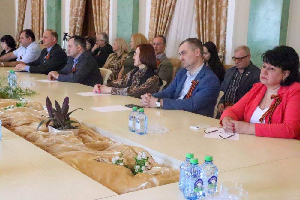 Члены Общественной палаты ДНР поддержали предложения по улучшению демографической ситуации Члены Общественной палаты ДНР поддержали предложения по улучшению демографической ситуации