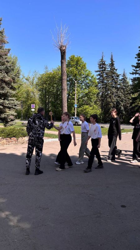 Сегодня в «Нижегородском» сквере прошла спортивная игра, приуроченная празднованию 1 Мая Сегодня в «Нижегородском» сквере прошла спортивная игра, приуроченная празднованию 1 Мая