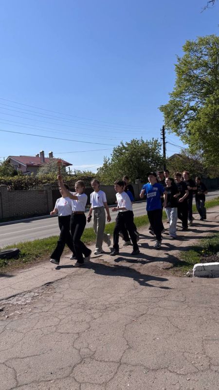 Сегодня в «Нижегородском» сквере прошла спортивная игра, приуроченная празднованию 1 Мая Сегодня в «Нижегородском» сквере прошла спортивная игра, приуроченная празднованию 1 Мая